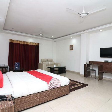Oyo 10257 Hotel Lotus Park Gurgaon Exterior foto